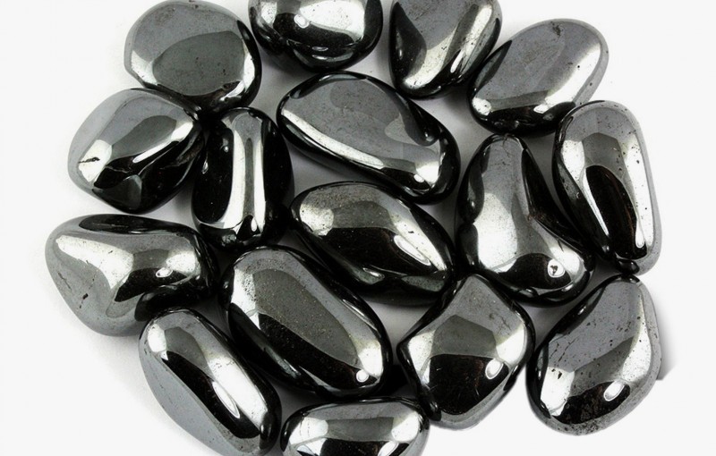 Драгоценные камни черного цвета — Гид по украшениям MIUZ