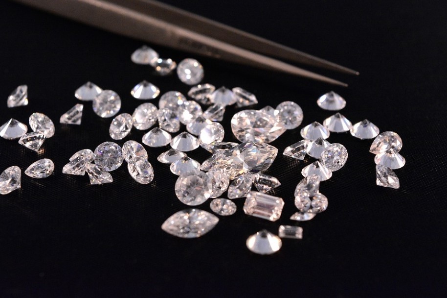 Выращенные бриллианты являются драгоценными камнями или нет